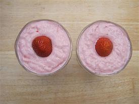 Pete's Recipe Book-strawberry-yogurt-small-.jpg